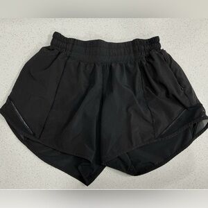 Lululemon Hotty Hot Short II *Long 4" Black Size 4